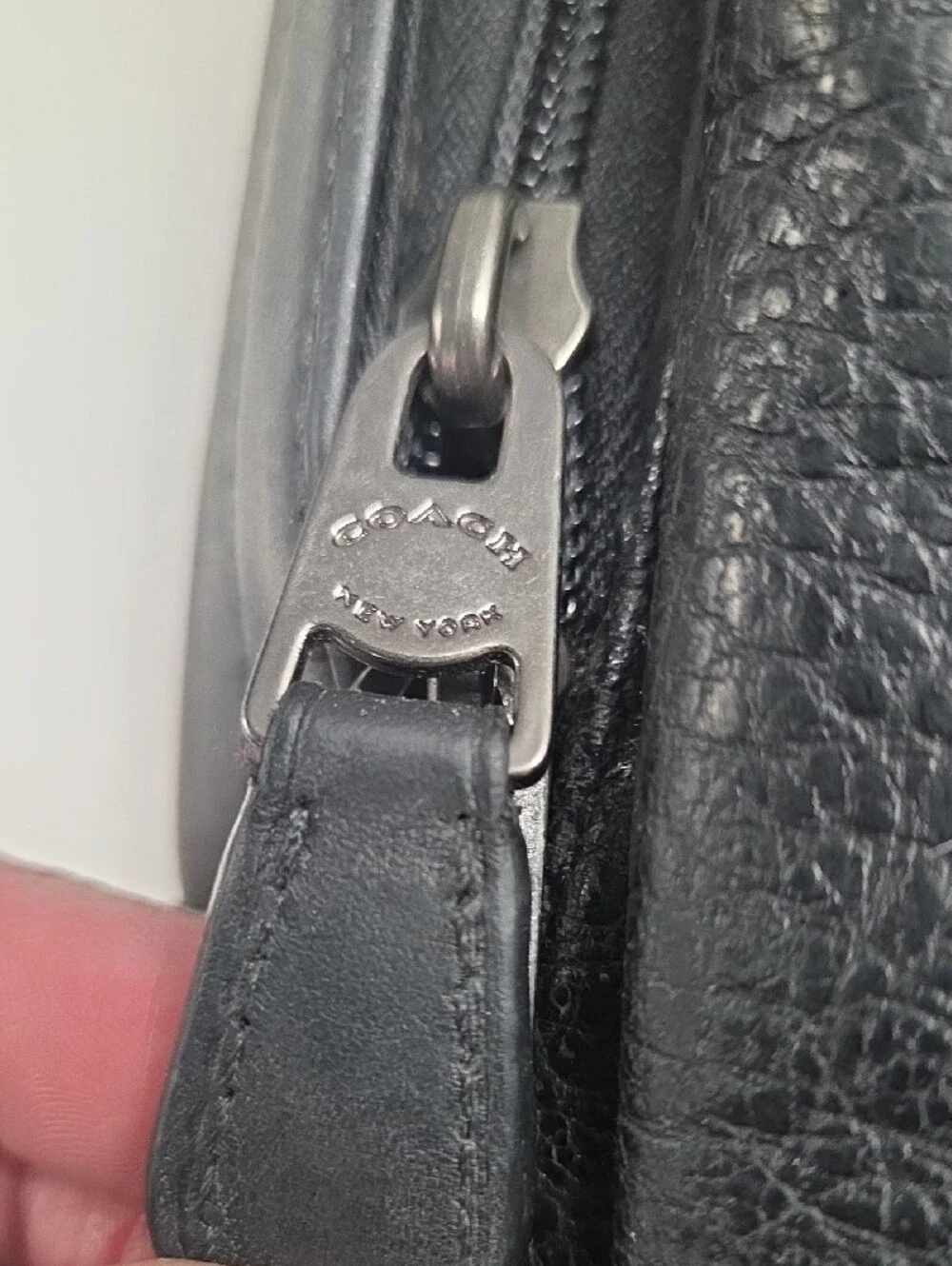 Coach Mens Black Leather Houston Sling Pack With Baseball Stitching